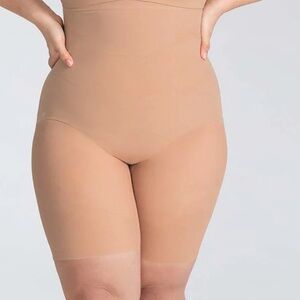 Honey love SuperPower Short